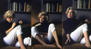 Marilyn Monroe_reading and writing